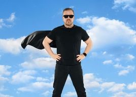 Legendarni Ricky Gervais prihaja v Zagreb