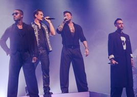 Nostalgija v dvorani Eventim Apollo: Britanska skupina Blue navdušila