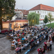 Glasbeni večeri pod grajsko lipo