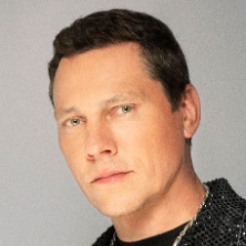 TI&Euml;STO