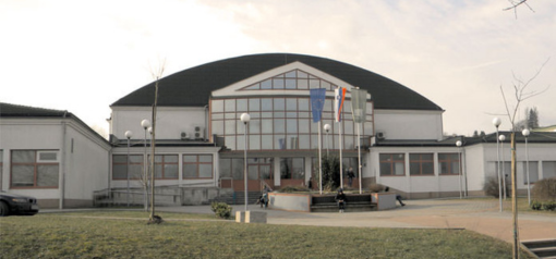 &Scaron;portna dvorana Srednje &scaron;ole Kr&scaron;ko